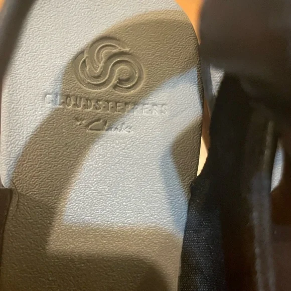 Cloudsteppers by Clarks Black Wedge Sandals Comfort Design - Picture 7 of 9